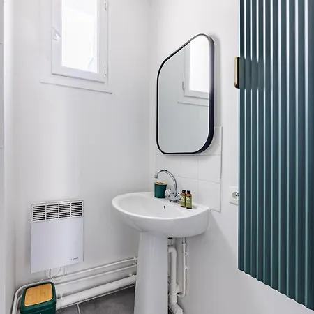 Renovated 2 People Nation Bastille 11 * Paryż